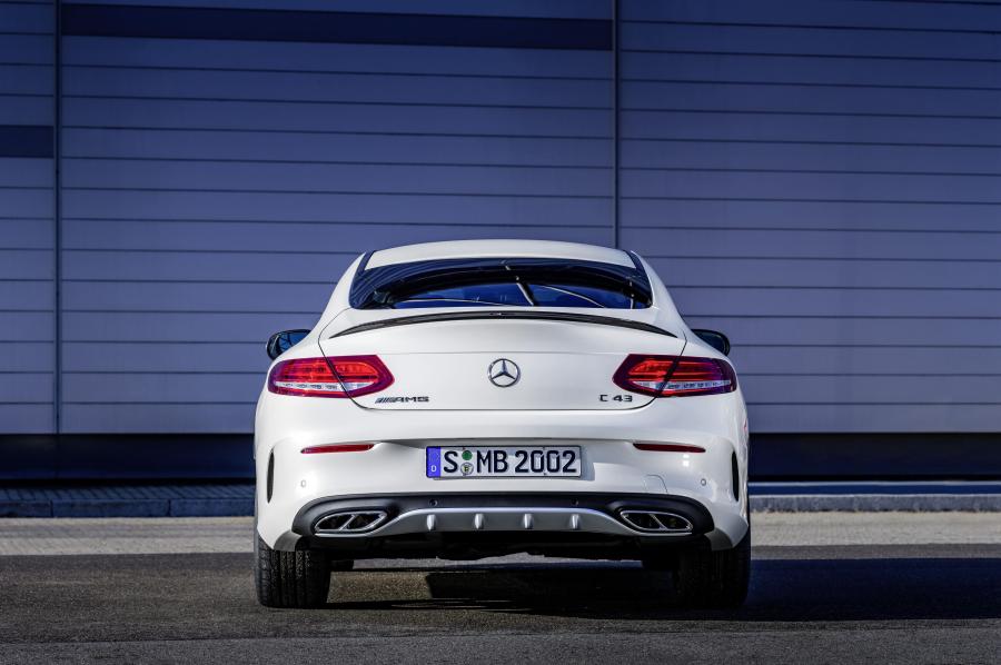  Mercedes-AMG C43 4Matic Coupe 2016 года  (фото 10 из 23)